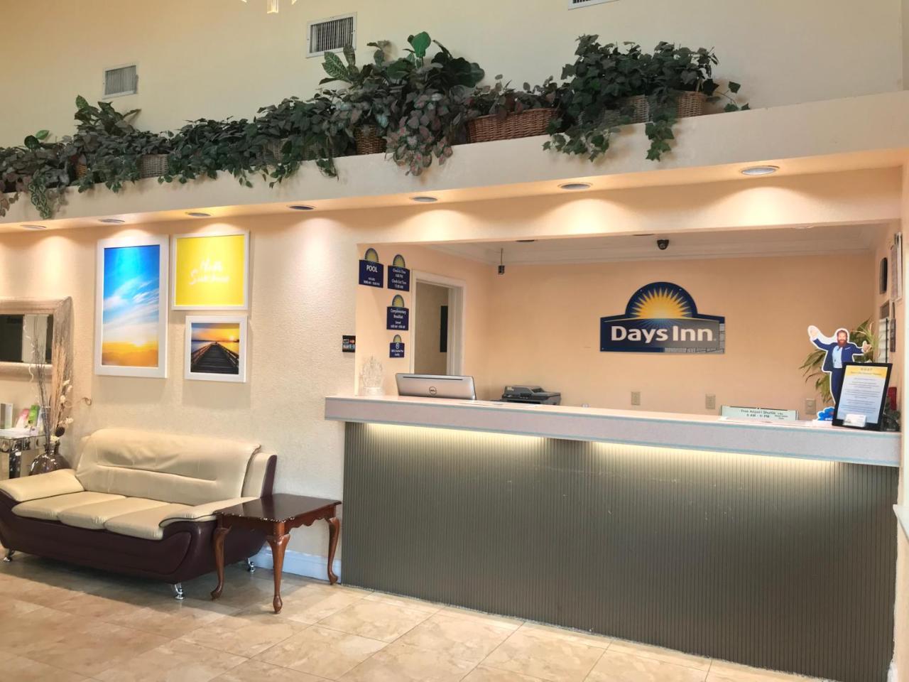 Days Inn By Wyndham San Antonio Airport Eksteriør billede